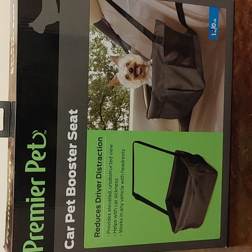 Premier Pet car pet booster seat. 1-10lbs. New.